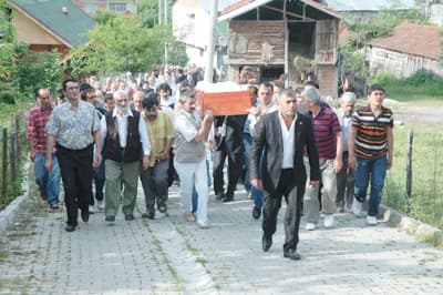10 Gün Sonra Toprağa Verildi