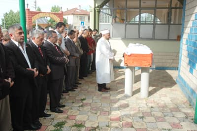 10 Gün Sonra Toprağa Verildi