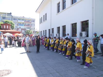 Sabihahanım İlköğretim Okulu&#8217;ndan Kermes