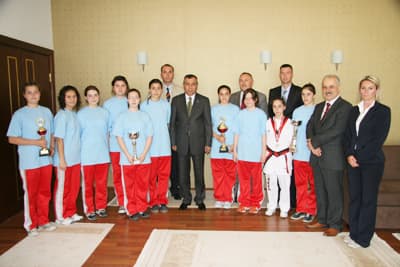 Vali Atak, Başarılı Öğrencileri Kutladı