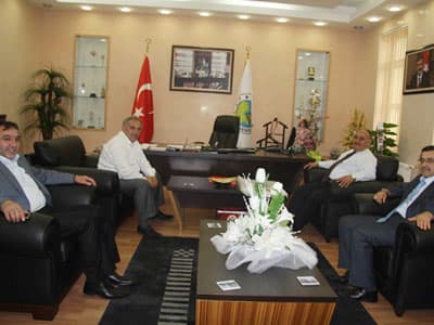 Ümraniye Belediye Başkanı Hendek'teydi