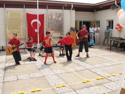 Eğitimle Aşılamayacak Sorun Yok İşte İspatı!