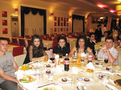 Mezuniyet Gecesinde Kolbastı Show!