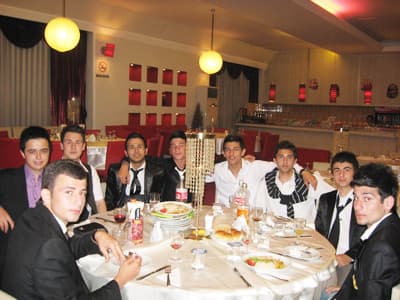 Mezuniyet Gecesinde Kolbastı Show!