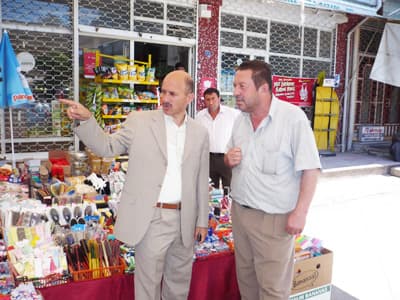 Başkan Yıldırım, Sorunları Pazaryerinde Dinledi