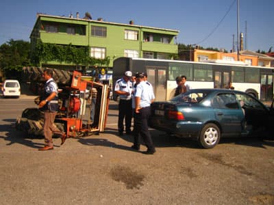 Ferizli'de Trafik Kazası: 4 Yaralı
