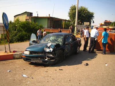 Ferizli'de Trafik Kazası: 4 Yaralı