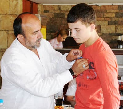 Türkiye Şampiyonu Ahmet Gür Ödüllendirildi
