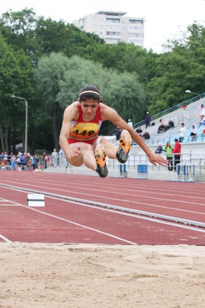 Sakaryalı Kübra, Atletizmde Büyük Başarı Aldı