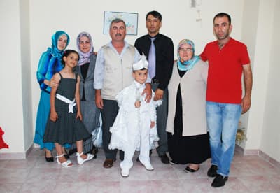 Minik Sezer, Erkekliğe İlk Adımını Attı