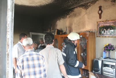 Akyazı'da Elektrik Kontağından Yangın Çıktı