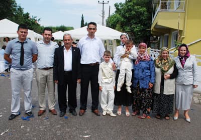 Emirhan ile Ahmet; Erkekliğe İlk Adımını Attı