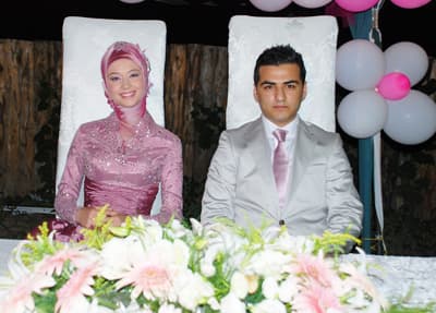 Beyza ile Resul, Evliliğe İlk Adımlarını Attı