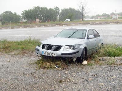 Akyazı'da Zincirleme Trafik Kazası: 3 Yaralı 