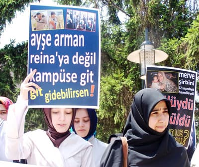 Başörtüsü Platformu, Ayşe Arman'ı Eleştirdi