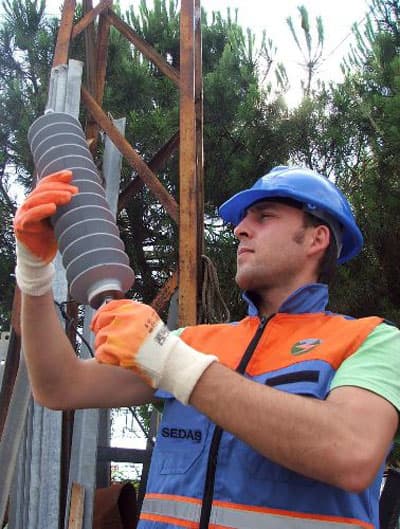 SEDAŞ, Trafolara Parafudur Takıyor