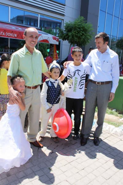 Erenler Belediyesi'nden Coşkulu Sünnet Şöleni