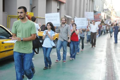 SAÜ'lü Öğrenciler: "Har(a)ç Soygununa Hayır"