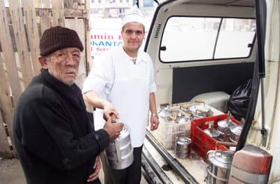 SAKVA; 15 Yıldır Mağdur Hizmetini Arttırarak Sürdürüyor