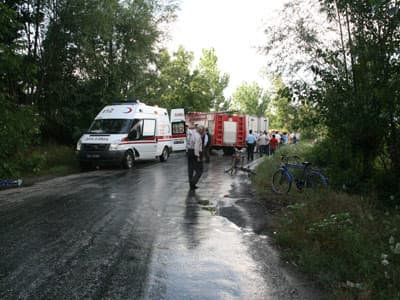 Akyazı'da Kaza: 2 Yaralı