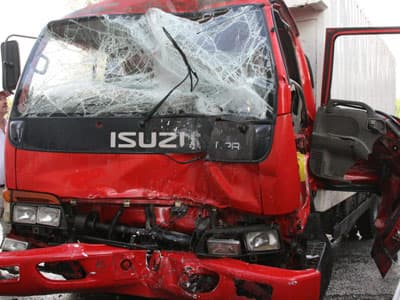 Akyazı'da Kaza: 2 Yaralı
