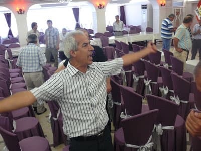 Sigara İçerek Yasağı Protesto Ettiler