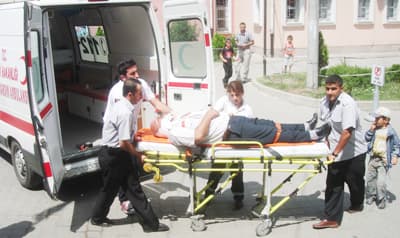 Kontrolsüz Kavşaklar Vatandaşın Ölüm Tuzağı Oluyor