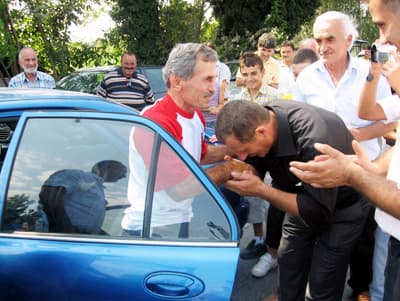 Şampiyona Krallar Gibi Karşılama!