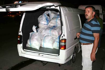 Karasu Belediyesi'nden İhtiyaç Sahibi Ailelere Yardım