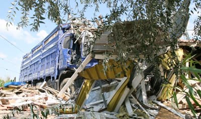 Akyazı'da Feci Kaza: Zarar 50 Bin TL