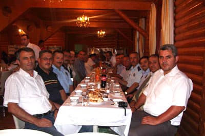 Hendek Belediyesi Personeli İftarda Bir Araya Geldi
