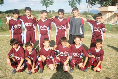 Erenlerspor, Taşburun Engelini Rahat Aştı