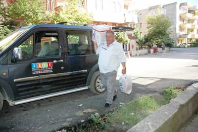 Bu Muhtar Herkese Örnek!