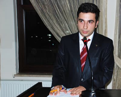Elmas'ın Makalesi Sempozyumda!
