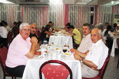 Adapazarı İlçe Milli Eğitimden Personele İftar!