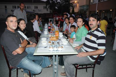 Arifiye Çok Programlı Lisesi, İftarlarını Beraber Yaptı