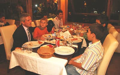 Büyükşehir Belediyesi, Yaşlılarımızı da Unutmadı