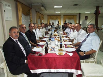 Adapazarı İlçe Milli Eğitim Okul Müdürlerine İftar Verdi
