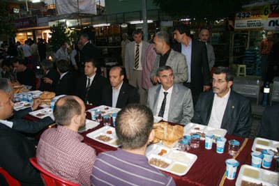Toçoğlu, Milletvekilleri İle İftara Katıldı