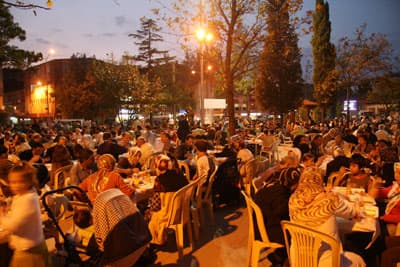 Toçoğlu, Akyazı Belediyesi İftarına Katıldı