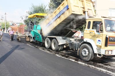 Erenler Belediyesi'nden Bayram Öncesi Asfalt Atağı!