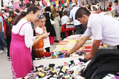 Çarşamba Pazarı Yine Doldu Taştı