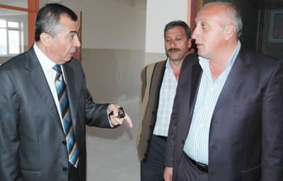 Sakarya Valiliği Bugün Ana Baba Günü!