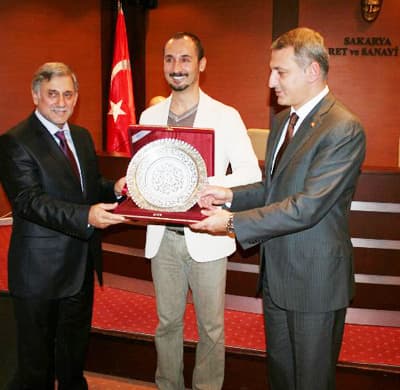 SATSO, Semih Saygıner'e Başarı Plaketi Verdi