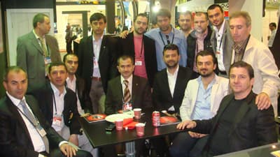 <p><font face="arial,helvetica,sans-serif" size="2">Sakarya Ticaret ve Sanayi Odası yapmış olduğu organizasyonla her yıl &uuml;yelerini&nbsp; CeBIT Fuarına g&ouml;t&uuml;rmektedir. Bu geleneğini bozmayan Odamız yine 50 &uuml;yesinin iştiraki ile fuar ziyaretini 8 Ekim Perşembe g&uuml;n&uuml; ger&ccedil;ekleştirdi. 31. Meslek Komitesi &uuml;yelerinin (Telekom&uuml;nikasyon ve Bilgisayar Faaliyetleri) yoğun ilgi g&ouml;sterdiği organizasyona ayrıca meclis &uuml;yelerimizden Behl&uuml;l Bayrak, Fahri &Ouml;zdemir ve Tayfun Tula ve 31. Meslek Komitesi Başkanı Murat Korkmaz da iştirak ederek yeni teknolojileri inceleme fırsatı buldular.&nbsp; Fuar gezisinde, &uuml;yelerimiz kendi meslek dallarına y&ouml;nelik yaptıkları inceleme ve tespitlerde bu organizasyonun d&uuml;nya &ccedil;apındaki teknoloji ve yenilikleri takip edebilmek a&ccedil;ısından &ouml;nemli olduğunu vurguladılar. G&uuml;n&uuml;birlik olarak ger&ccedil;ekleştirilen fuar ziyaretinde yeni teknolojiler incelenerek yetkililerden bilgiler alındı. Fuar &ccedil;er&ccedil;evesinde yapılan bir dizi etkinliği de katılma fırsatı bulan &uuml;yelerimiz verimli bir gezi ger&ccedil;ekleştirdiler.</font></p>