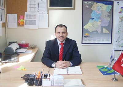 <font face="Arial" size="2"><strong>Detaylı Paylaşım</strong><br /><br />ALKAN, doğalgaz ve &ccedil;evre konulu bir film ile başlayan sunumlarda doğalgazın &ccedil;evreci, konforlu, g&uuml;venli ve en ekonomik yakıt olma &ouml;zelliklerine geniş&ccedil;e yer verdiklerini, aynı zamanda da doğalgaz kullanımında dikkat edilmesi gereken hususların detaylı bir şekilde paylaşıldığını aktardı. <br /><br />AGDAŞ Pazarlama ve M&uuml;şteri İlişkileri M&uuml;d&uuml;rl&uuml;ğ&uuml;nde g&ouml;revli Fulya &Ccedil;OLAK, tarafından verilen eğitimleri yaklaşık 30 okulda yapmayı planladıklarına değinen ALKAN, şu ana kadar 10 okulda seminer verdiklerini ve &ccedil;ocukların &ccedil;ok yoğun ilgisi ile karşılaştıklarını ifade etti.&nbsp;&nbsp;</font>