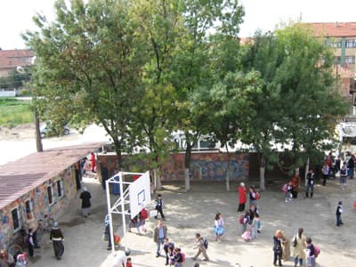 Bu Okulda Tehlike Çanları Çalıyor