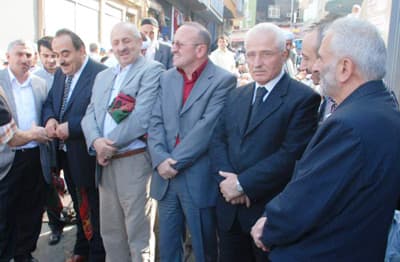 Zavandikli Mustafa Hoca'yı Yüzbinler Uğurladı
