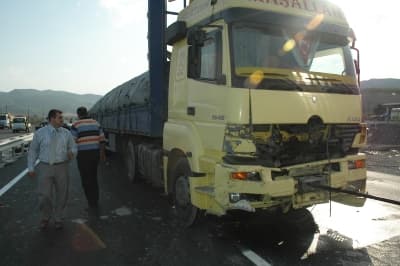 Hatalı Sollama 4 Sağlık Personelinin Canına Mâl Oldu