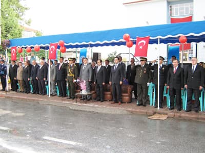 Akyazı'da Ulu Önder Atatürk Saygıyla Anıldı